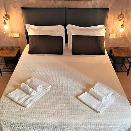 Victoria Hotel 3*
